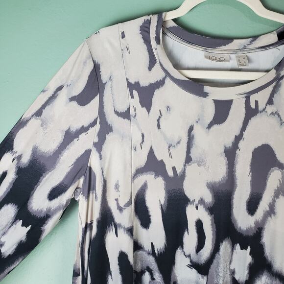 LOGO by Lori Goldstein Black Rayon 230 Printed Swing Top Lace Hem Sizes Large - Picture 4 of 7